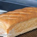 Toastbrot Rezept - Einfaches Weißbrot backen selbst gemacht