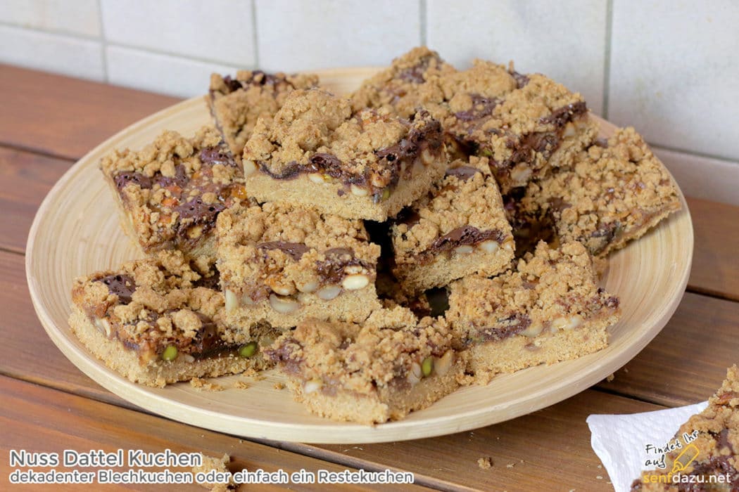 Nuss Dattel Kuchen Rezept – dekadenter Blechkuchen oder einfach ein Restekuchen
